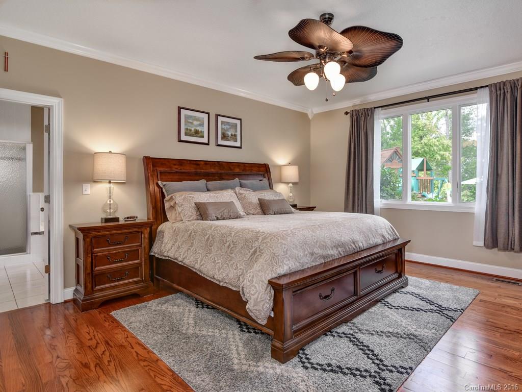153 Mills Place Asheville NC 28804