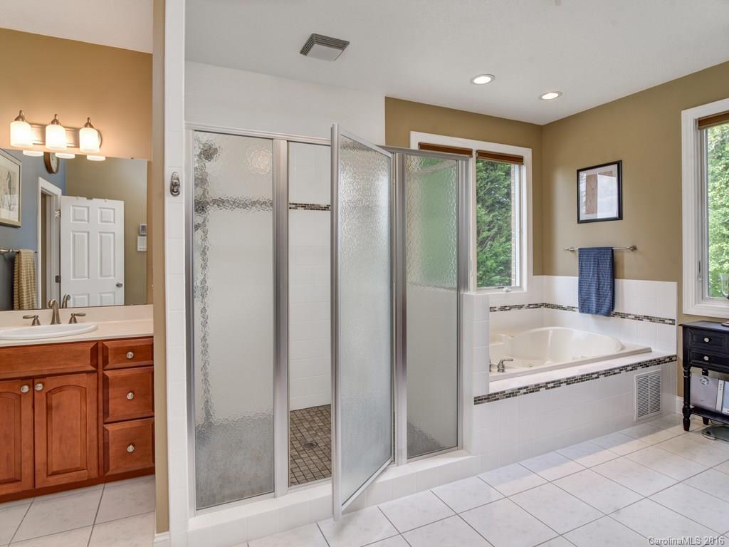153 Mills Place Asheville NC 28804