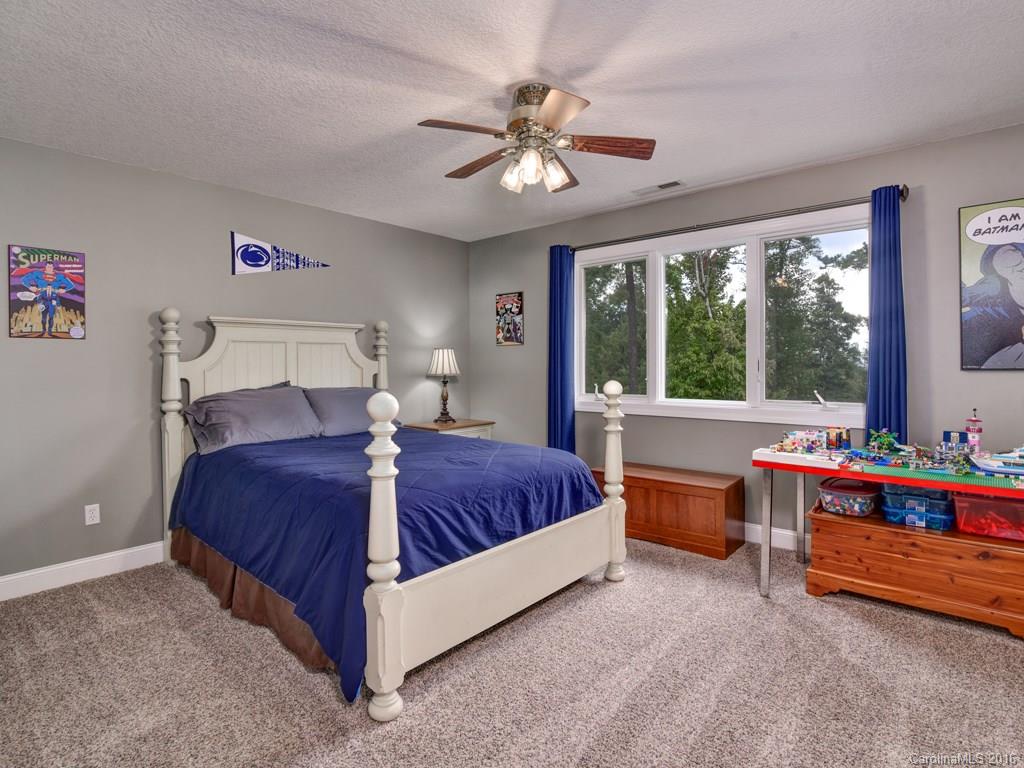 153 Mills Place Asheville NC 28804