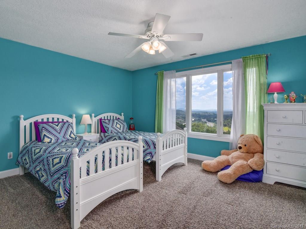153 Mills Place Asheville NC 28804