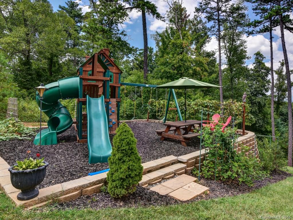 153 Mills Place Asheville NC 28804