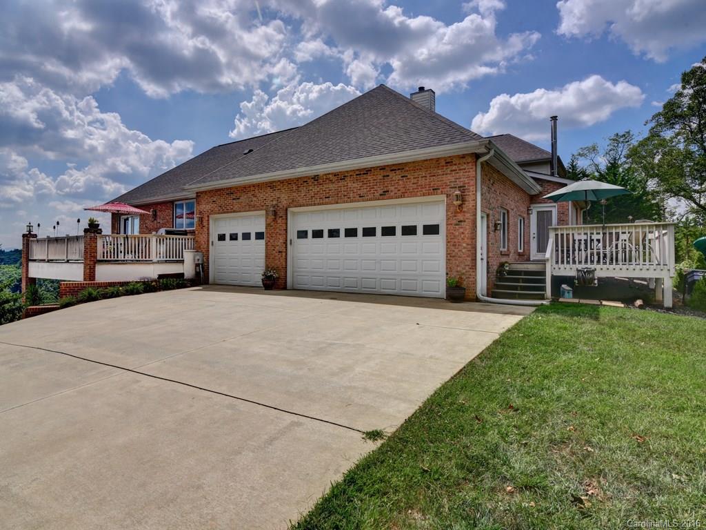 153 Mills Place Asheville NC 28804