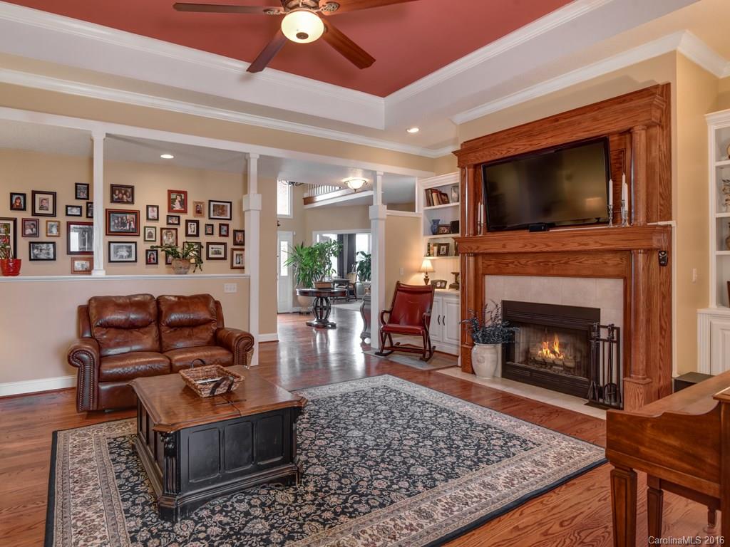 153 Mills Place Asheville NC 28804