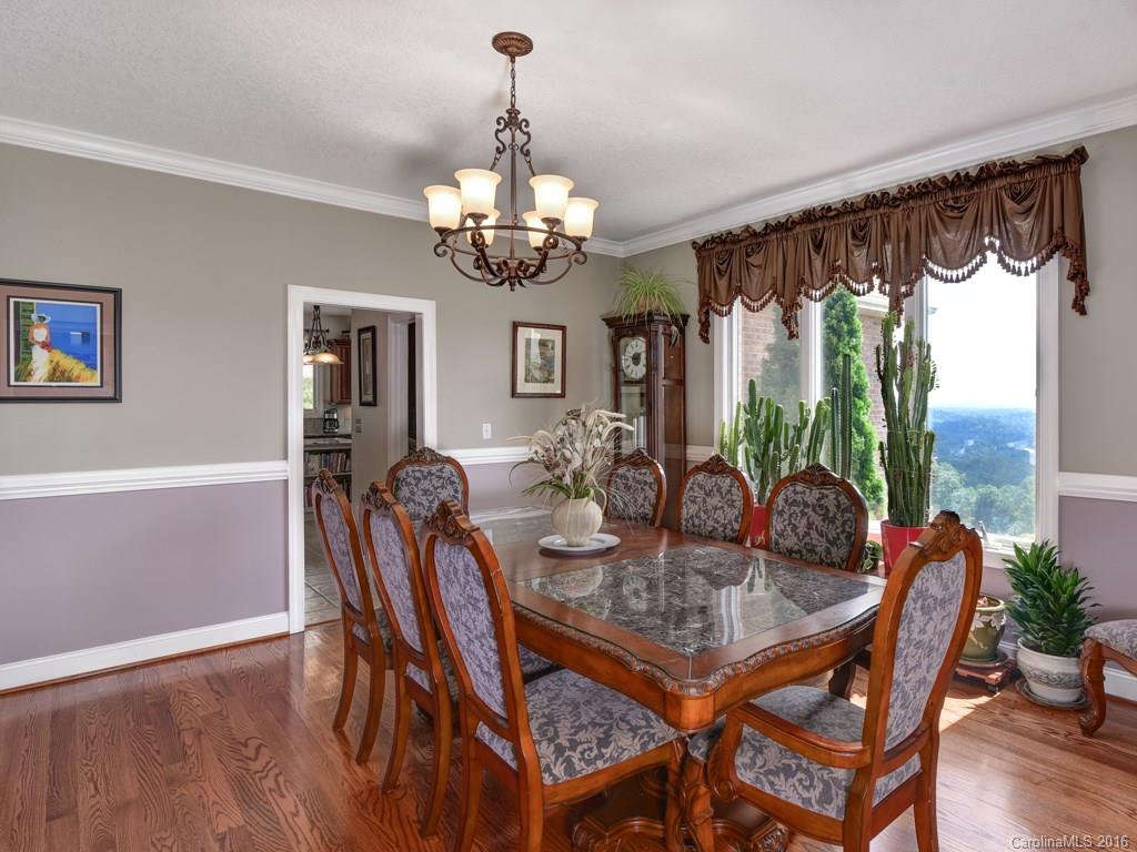 153 Mills Place Asheville NC 28804
