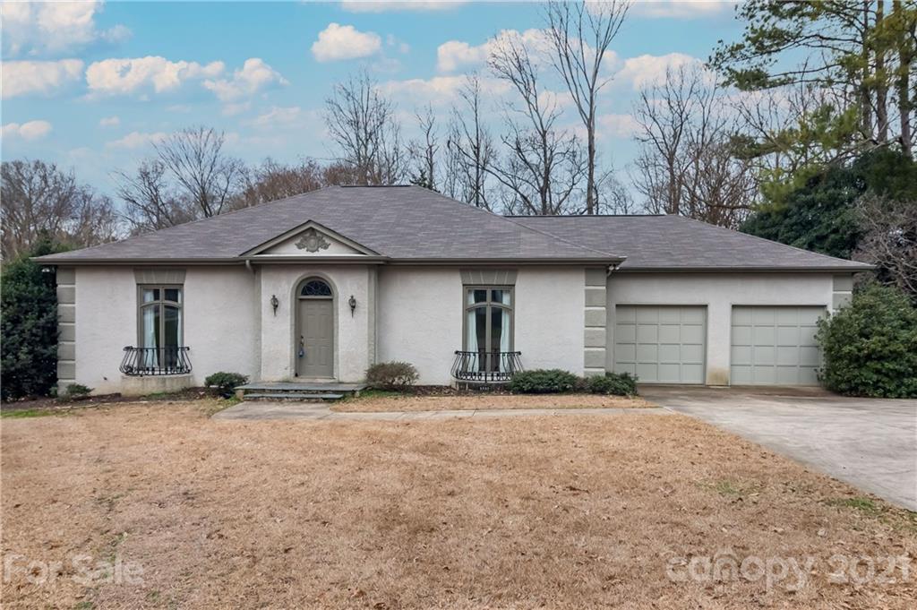 6539 Lynn Avenue Charlotte NC 28226