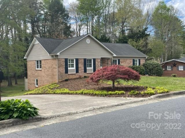 933 Hawthorne Drive NE Lenoir NC 28645