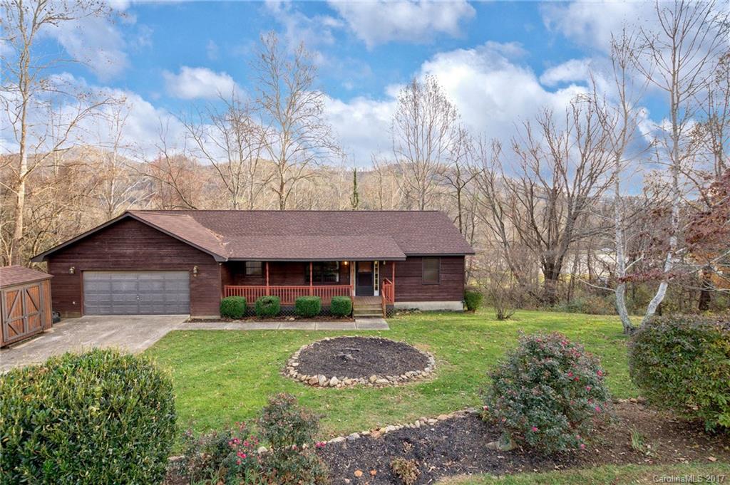 16 Camelfield Road Weaverville NC 28787