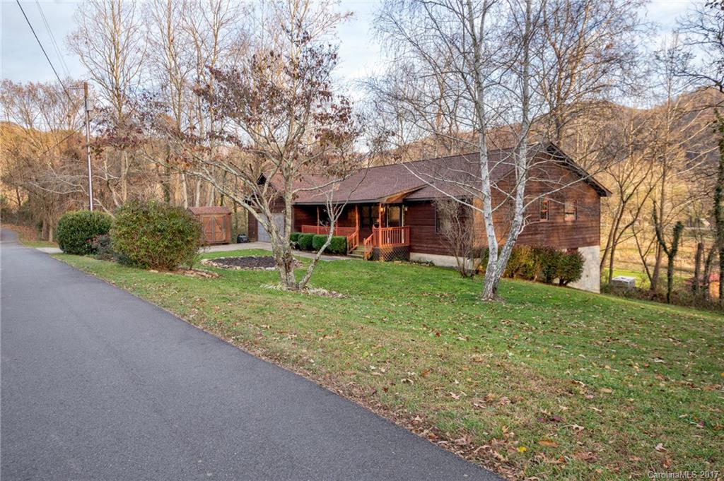 16 Camelfield Road Weaverville NC 28787