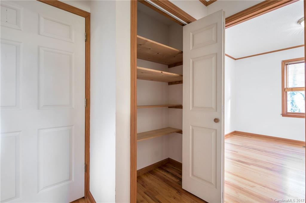 16 Camelfield Road Weaverville NC 28787