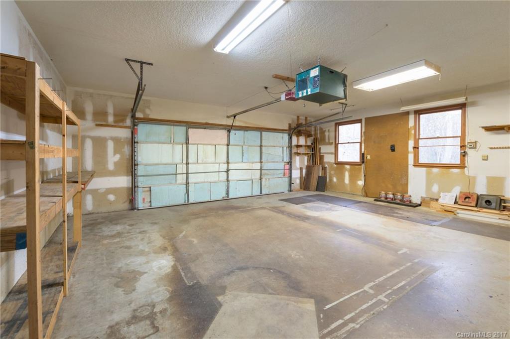16 Camelfield Road Weaverville NC 28787