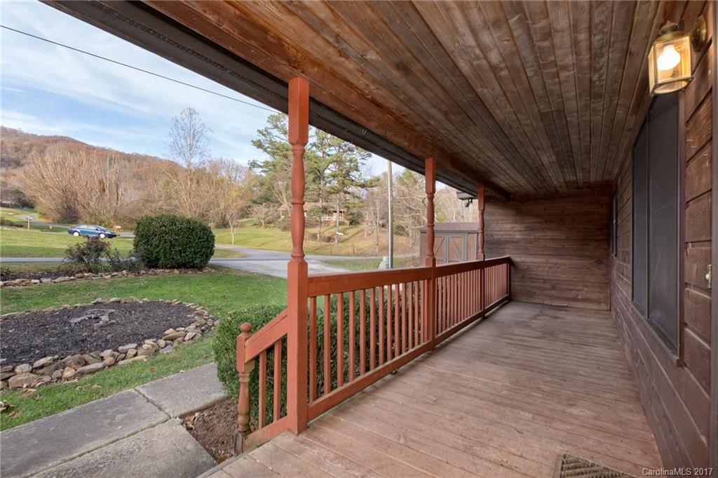 16 Camelfield Road Weaverville NC 28787