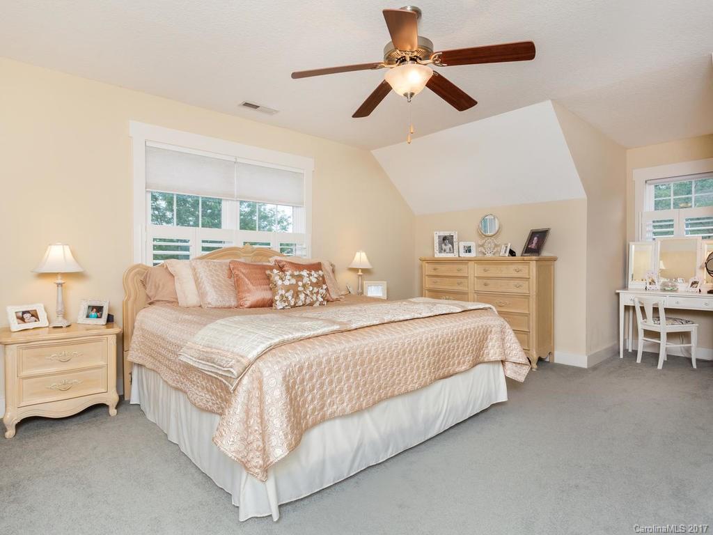 38 Craftsman Circle Asheville NC 28805