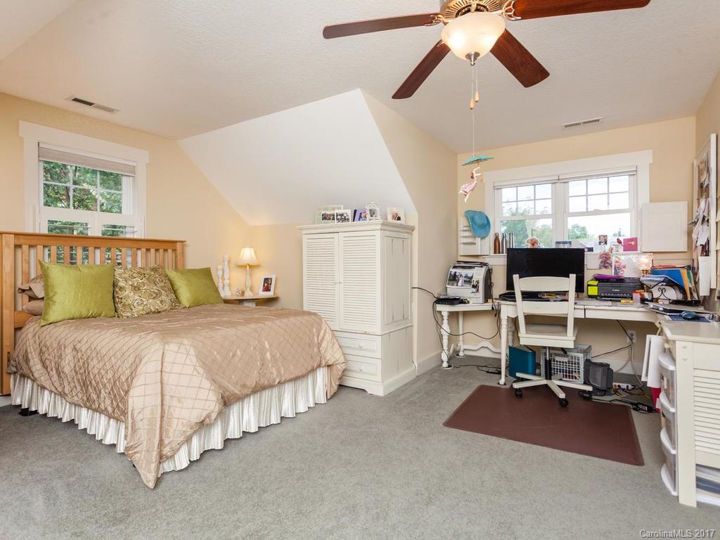 38 Craftsman Circle Asheville NC 28805