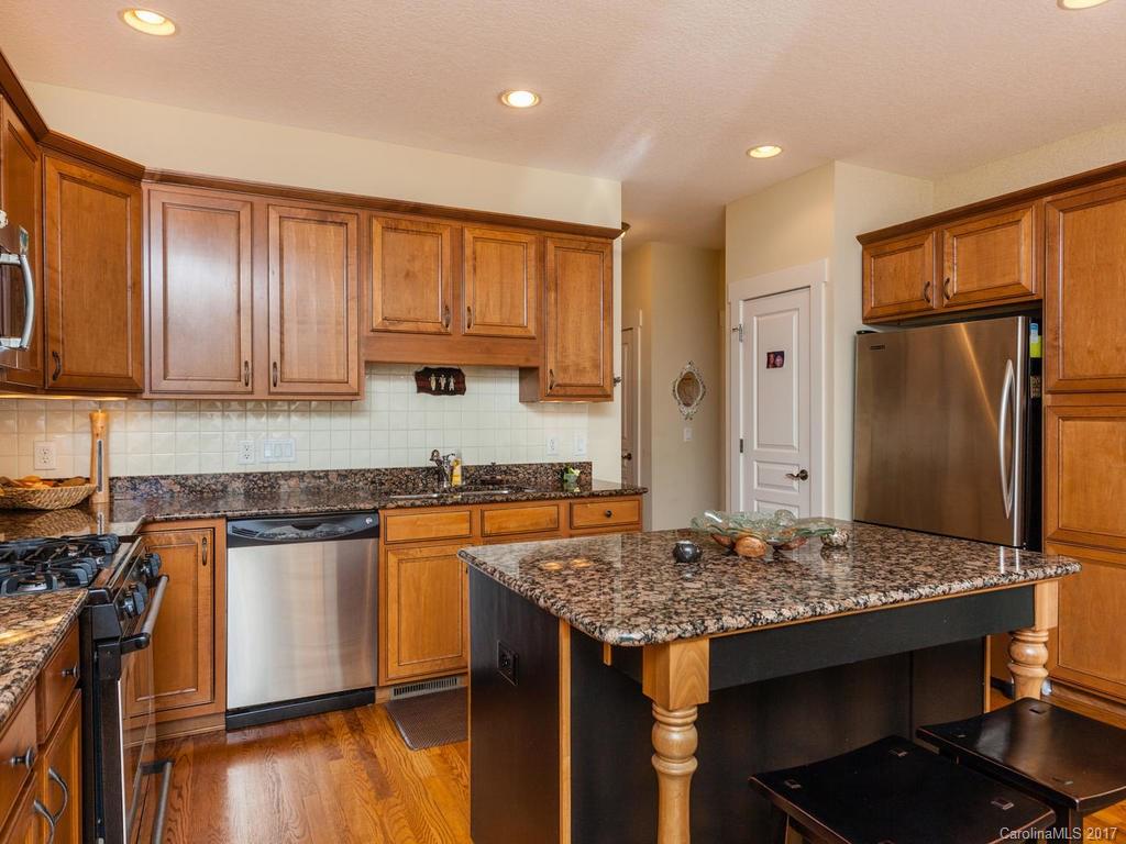 38 Craftsman Circle Asheville NC 28805