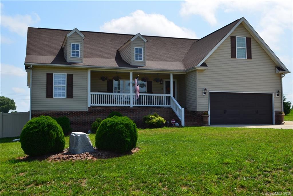 105 Creekwood Drive Mooresville NC 28117