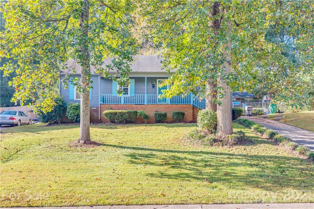 4926 Delivau Drive Charlotte NC 28215