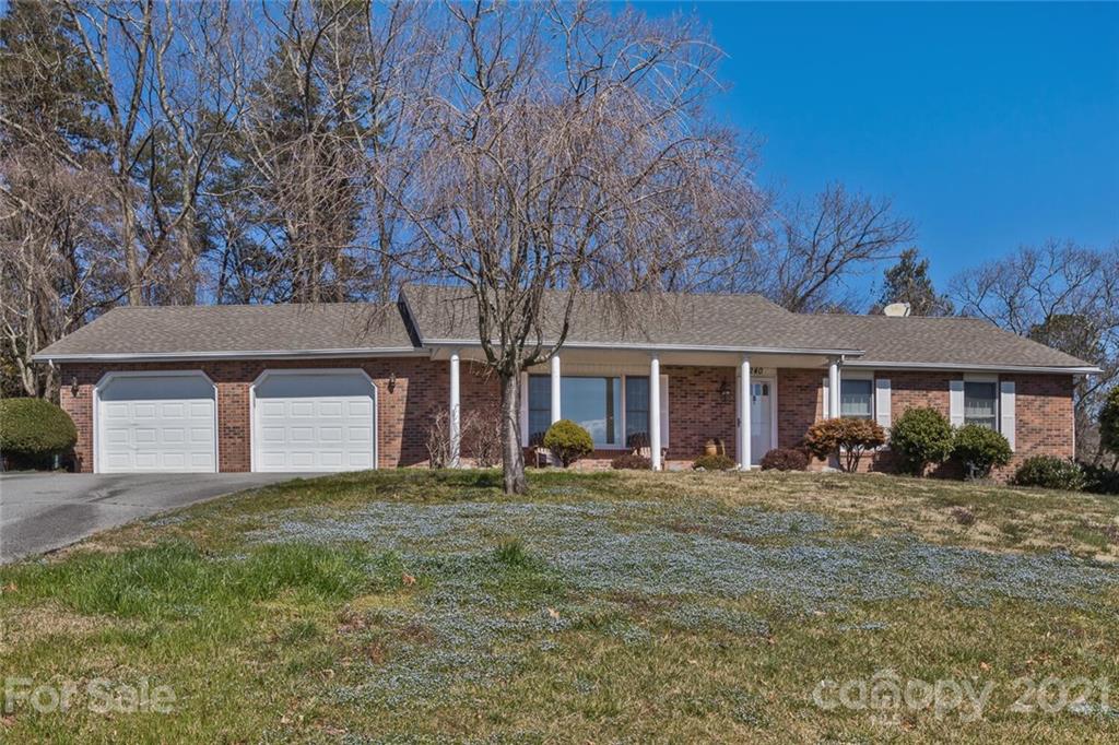 240 Kingswood Drive Hendersonville NC 28792