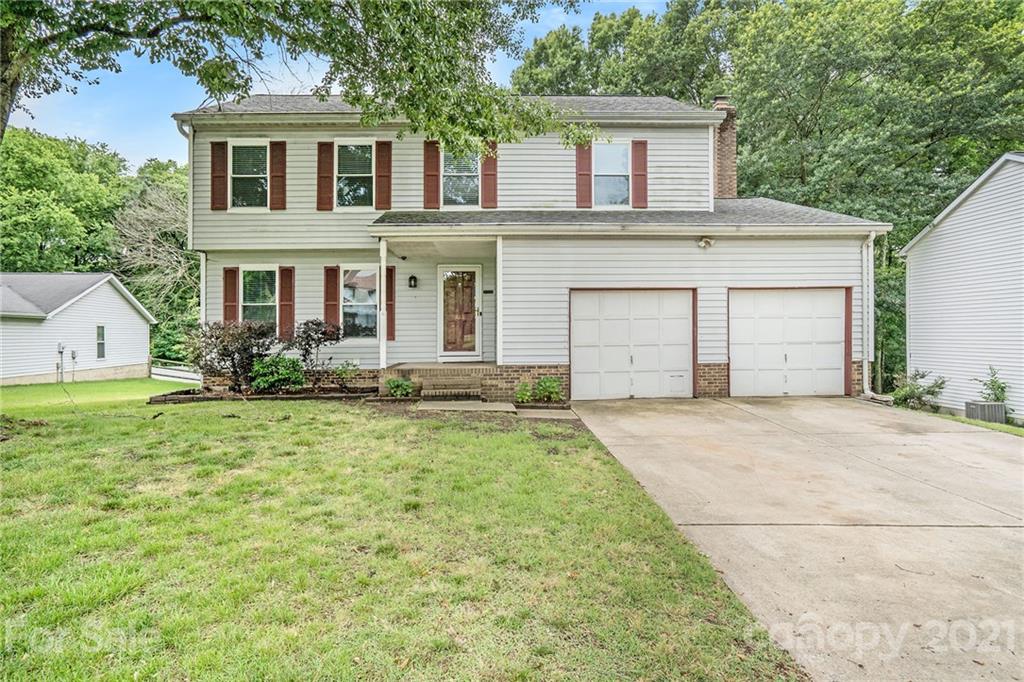 1913 Winsted Court Charlotte NC 28262
