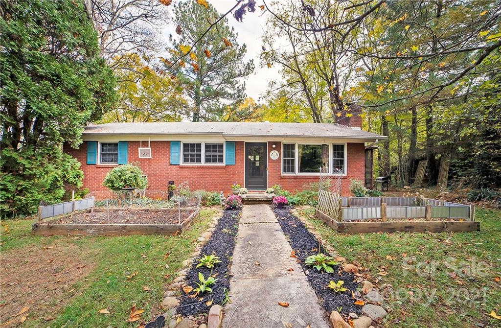 109 Sherwood Drive Weaverville NC 28787