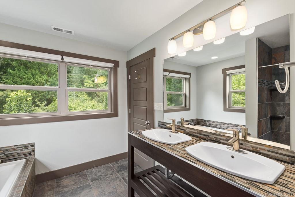 14 Mayfield Road Asheville NC 28804