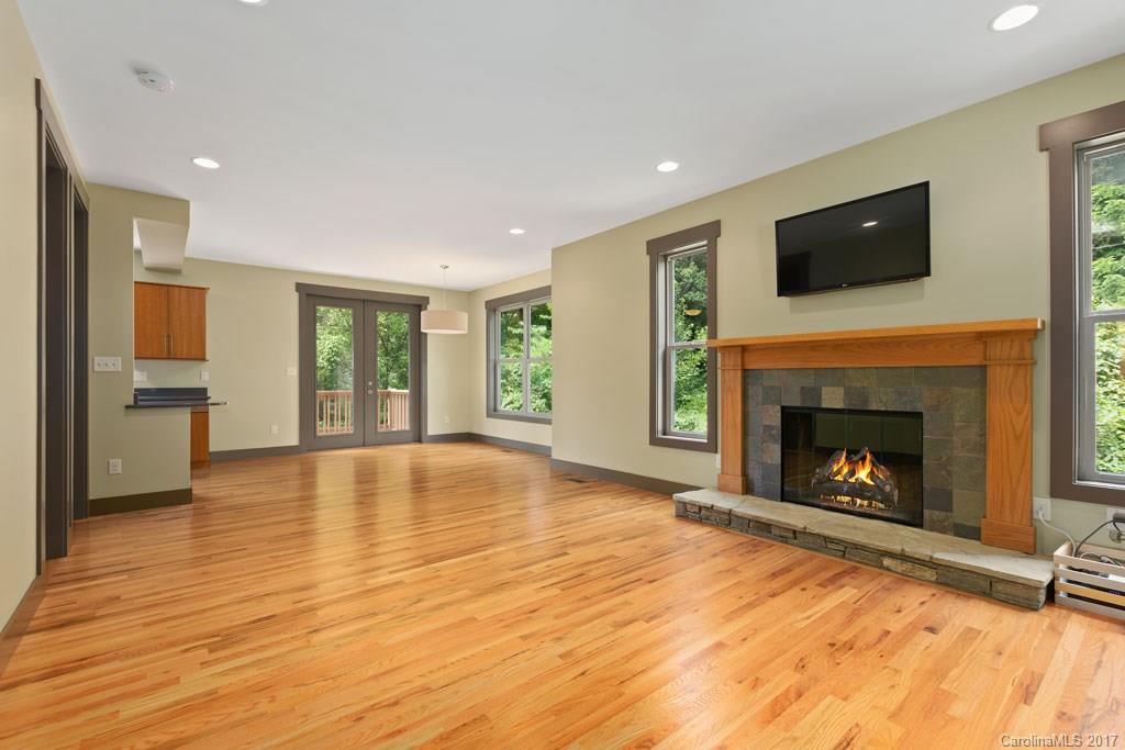 14 Mayfield Road Asheville NC 28804