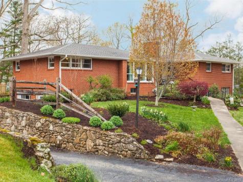 43 Dogwood Grove Asheville NC 28805