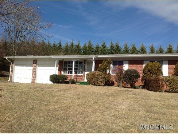 23 West Chapel Circle Asheville NC 28803