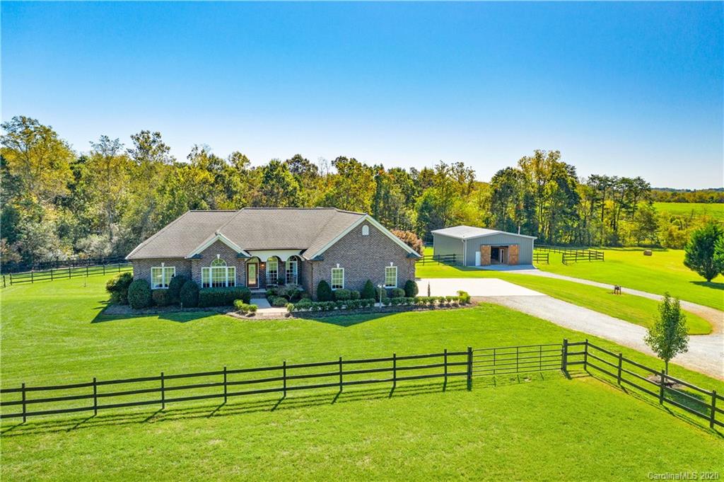 828 Taylorsville Mfg Road Taylorsville NC 28681