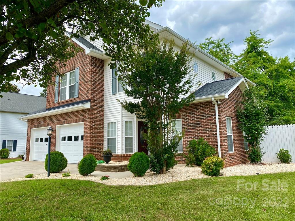 817 41st Avenue Drive NE Hickory NC 28601