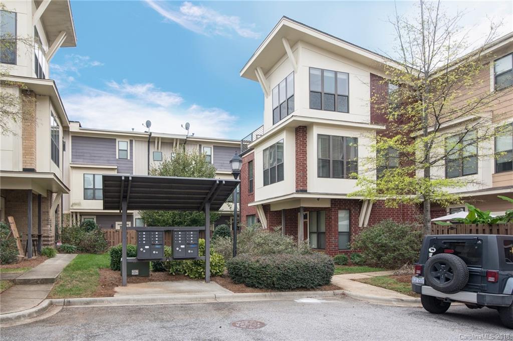 904 Warren Burgess Lane Charlotte NC 28205