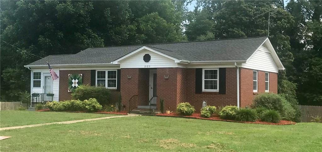 2123 1st Avenue Place Nw Hickory NC 28601