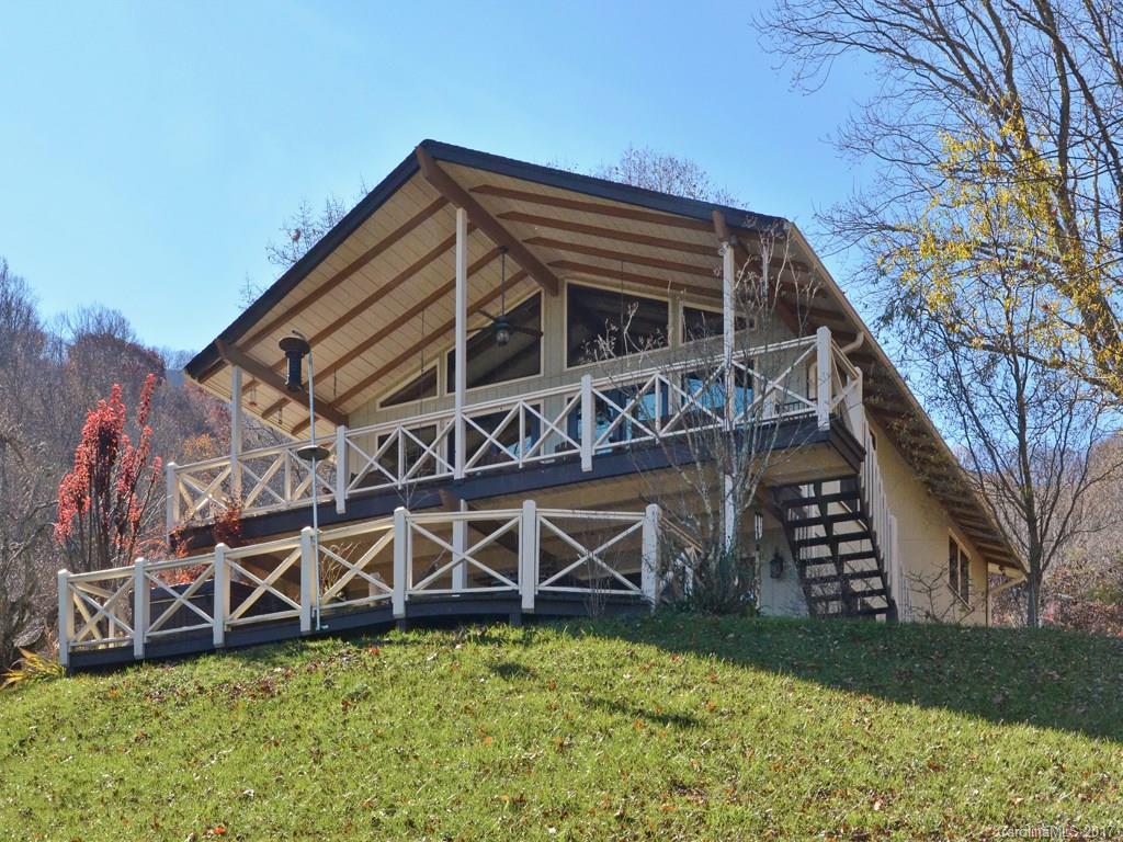 2130 Mauney Cove Road Waynesville NC 28786