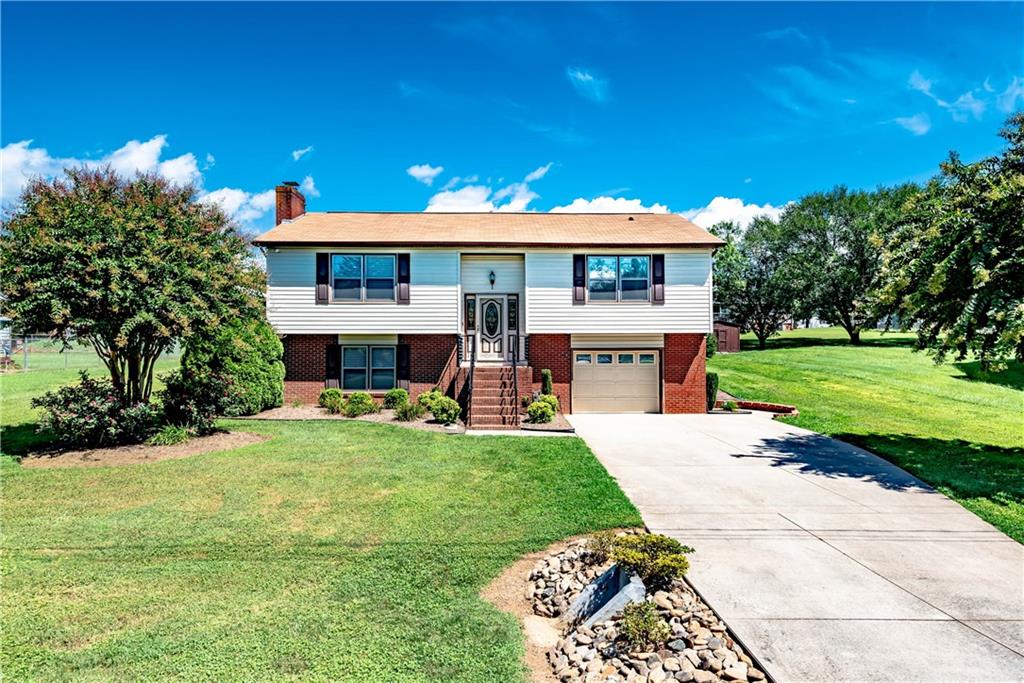 2040 35th Street Ne Hickory NC 28601
