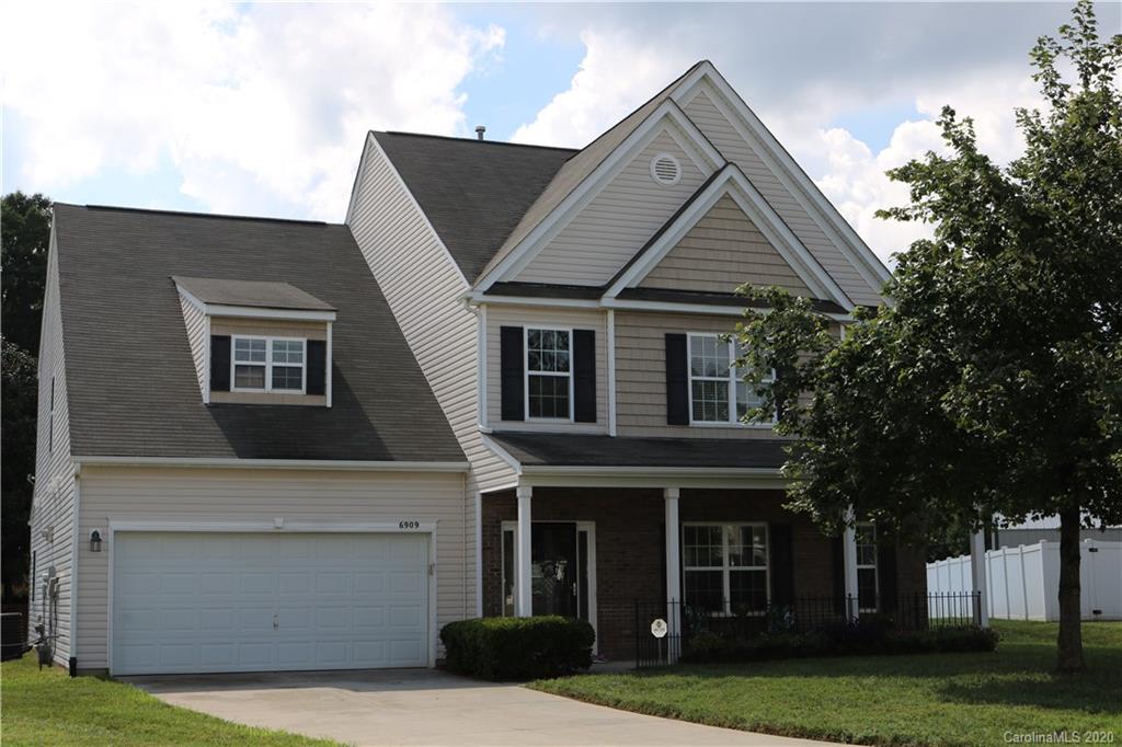 6909 Daisy Bee Court Charlotte NC 28216