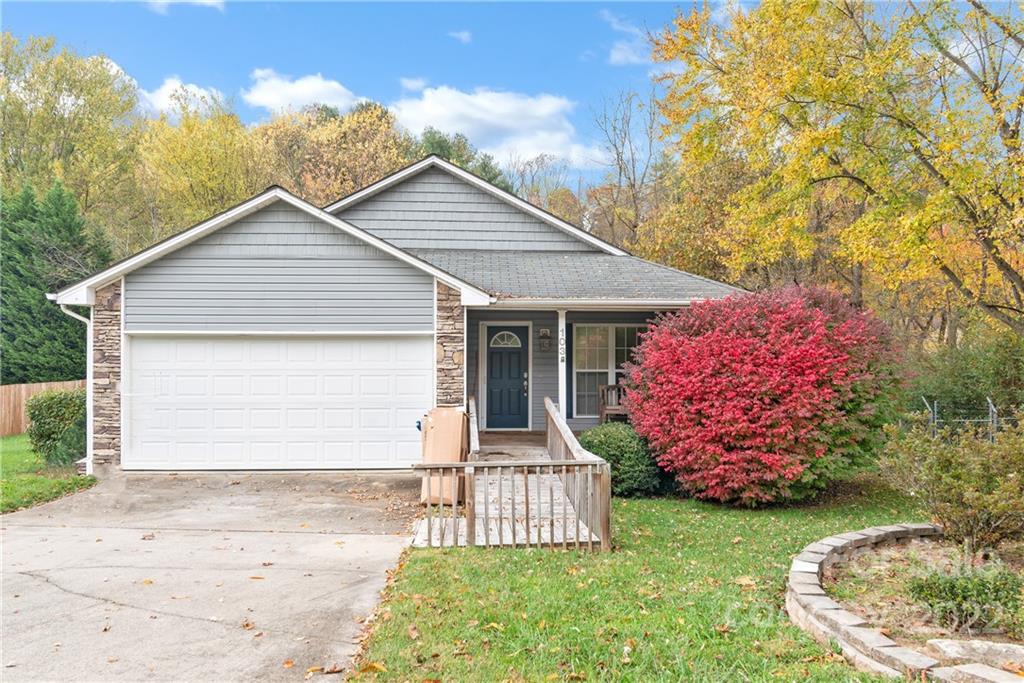 103 Village Street Clyde NC 28721