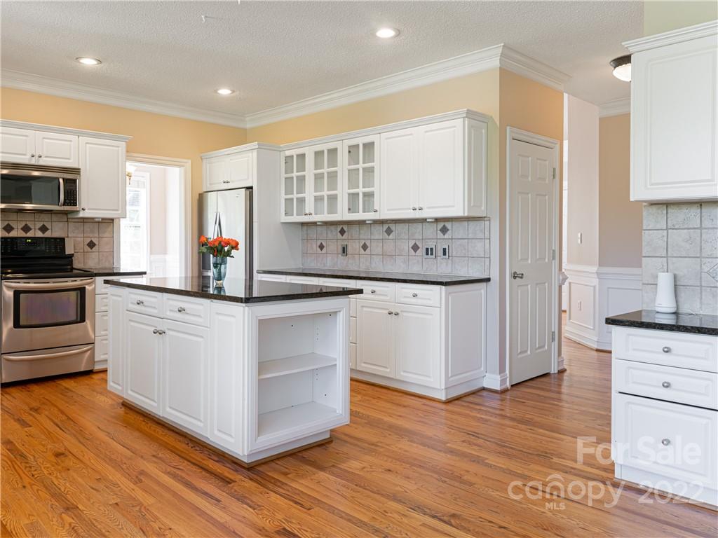 211 Green Meadow Lane Fletcher NC 28732