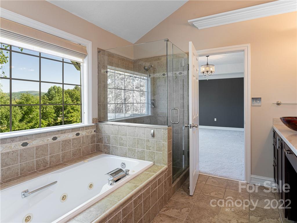 211 Green Meadow Lane Fletcher NC 28732