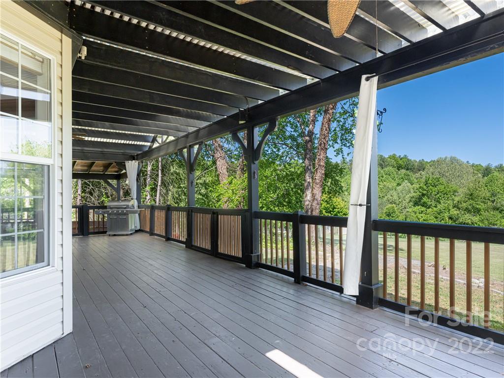 211 Green Meadow Lane Fletcher NC 28732