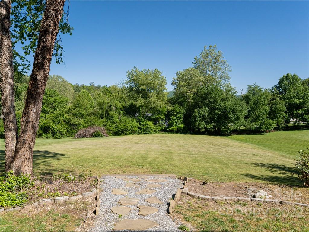 211 Green Meadow Lane Fletcher NC 28732