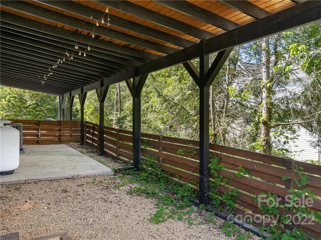211 Green Meadow Lane Fletcher NC 28732