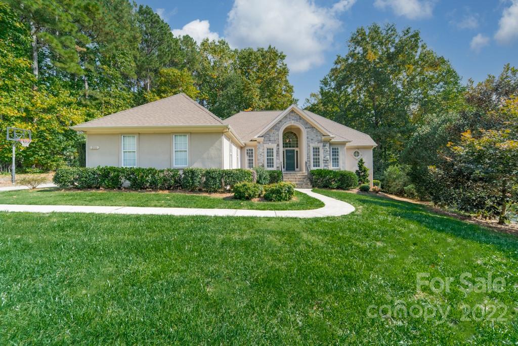200 Sunrise Circle Mooresville NC 28117