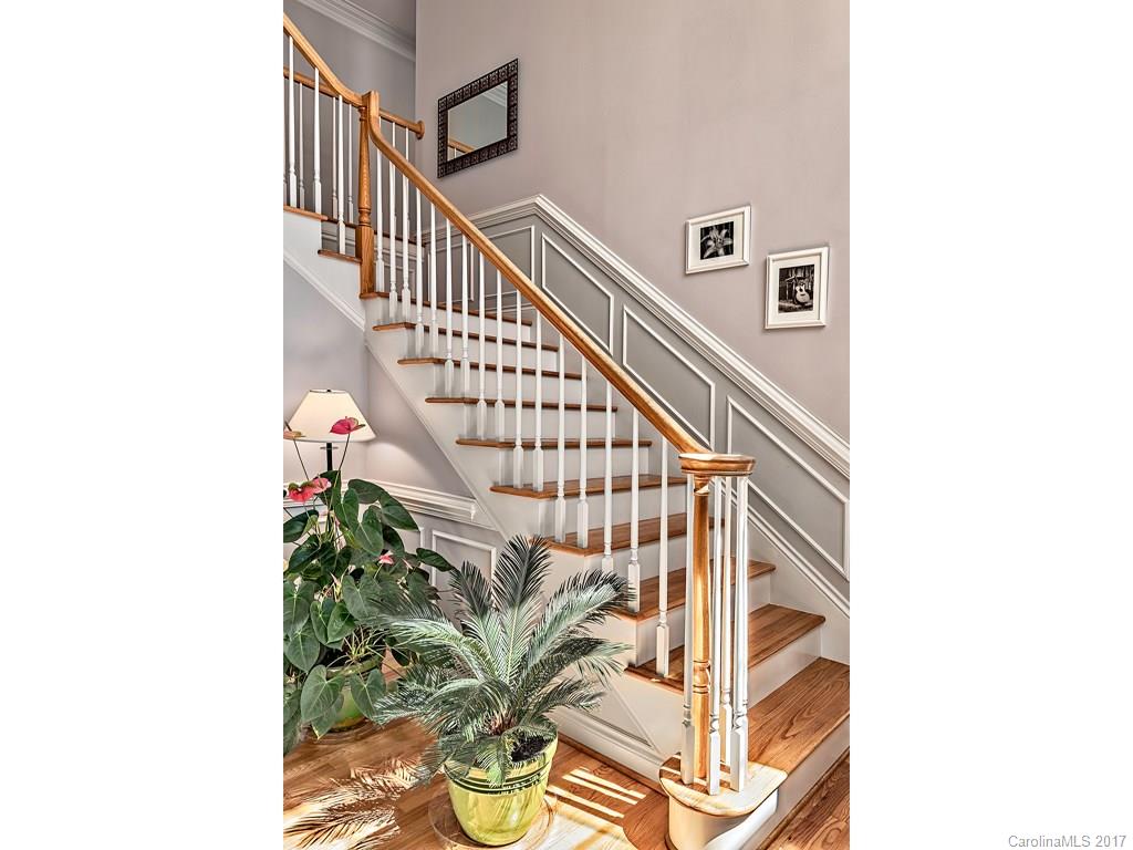 329 Red Fox Circle Asheville NC 28803