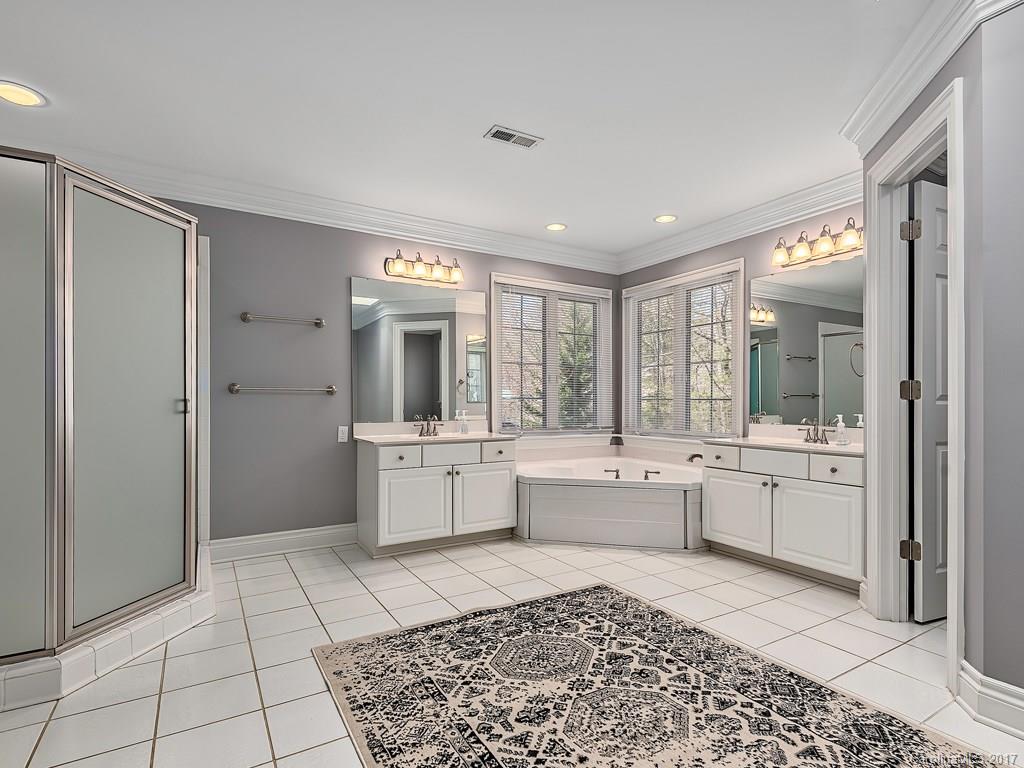 329 Red Fox Circle Asheville NC 28803