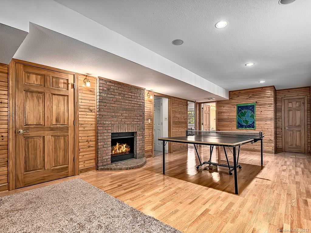 329 Red Fox Circle Asheville NC 28803