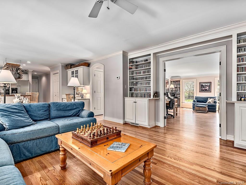 329 Red Fox Circle Asheville NC 28803