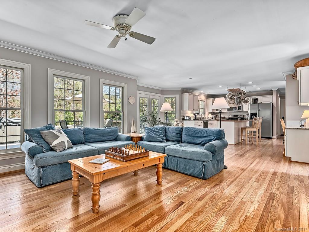329 Red Fox Circle Asheville NC 28803
