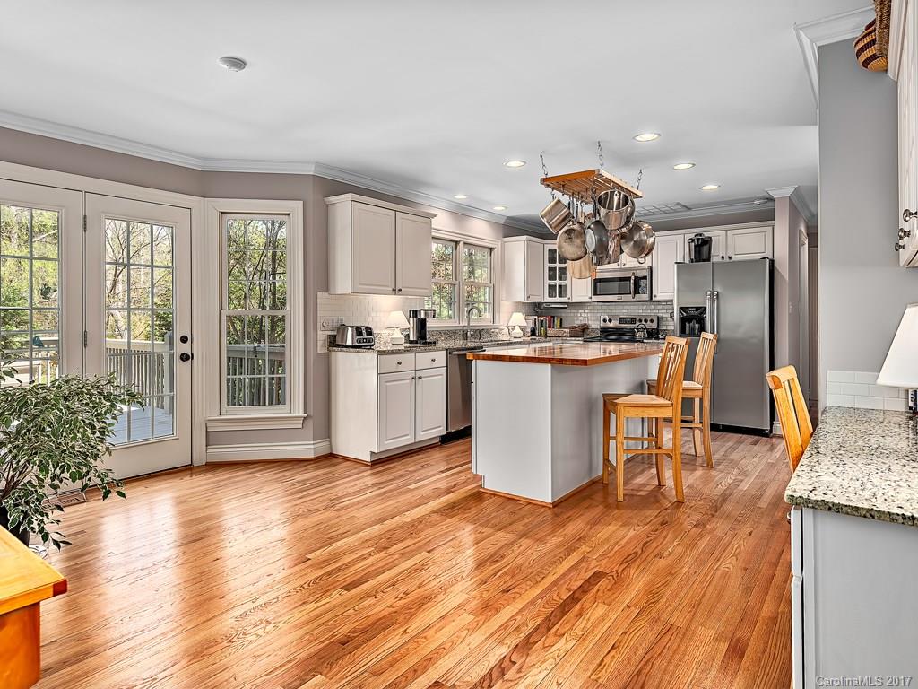 329 Red Fox Circle Asheville NC 28803