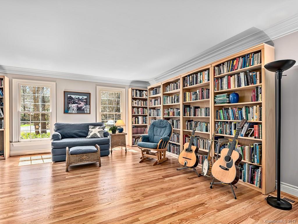 329 Red Fox Circle Asheville NC 28803