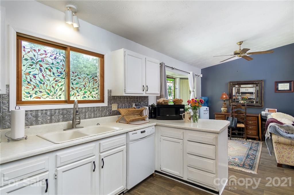 6 Briarwood Lane Fletcher NC 28732