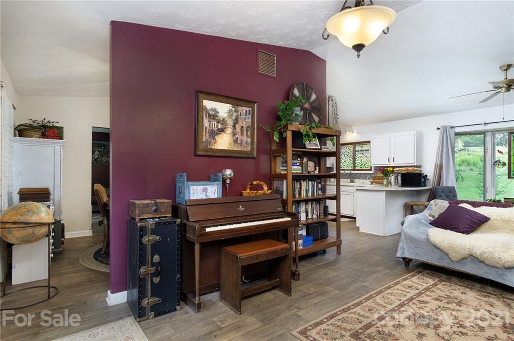 6 Briarwood Lane Fletcher NC 28732